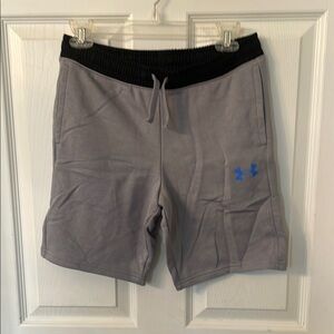 NWOT  Boys Youth LG Under Armour Gray and Blue Cotton Athletic Shorts